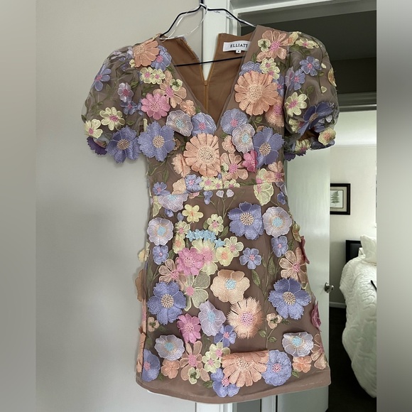 ELLIAT Anthea Dress in Multi, Size Small Revolve, Floral Dress, Wedding Guest - Picture 8 of 12